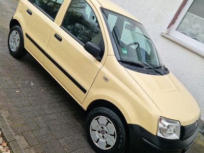 Second-hand Fiat Panda 54 CP (39 kW) 2009 Galben Hatchback
