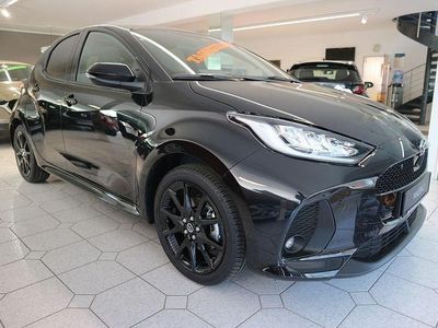 Neu Mazda 2 Homura-Line 116 PS (85 kW) 2025 Schwarz Limousine