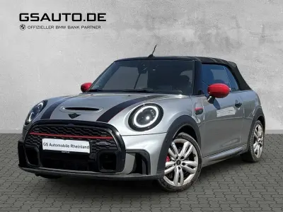 Second-hand Mini John Cooper Works Cabriolet 231 CP (169 kW) 2023 Argintiu Cabrio