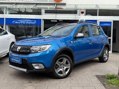 Gebraucht Dacia Sandero Stepway Ambiance 90 PS (66 kW) 2017 Blau Limousine