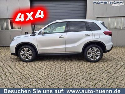 Cool white pearl metallic Neu 2025 Suzuki Vitara Comfort SUV | 25.490 € (Guter Preis)