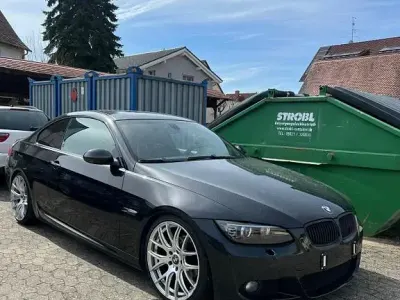Gebraucht BMW 320 M Sport 170 PS (125 kW) 2008 Schwarz Coupé