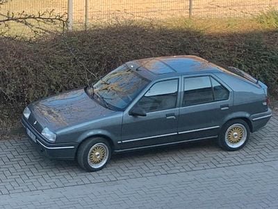 Andere farben Gebraucht 1989 Renault R9 Limousine | 6.950 €