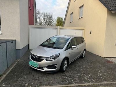 Gebraucht Opel Zafira Edition 120 PS (88 kW) 2017 Silber Van / Kleinbus