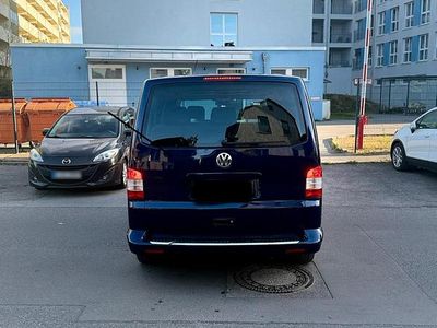 Usata VW Caravelle 131 CV (96 kW) 2008 Blu Furgone