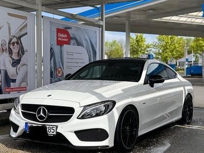 Weiß Gebraucht 2018 Mercedes C200 Coupé | 30.000 €
