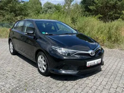 Gebraucht Toyota Auris Cool 99 PS (72 kW) 2017 Schwarz Limousine
