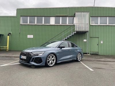 Gebraucht Audi RS3 Ambiente 400 PS (294 kW) 2023 Grau Limousine