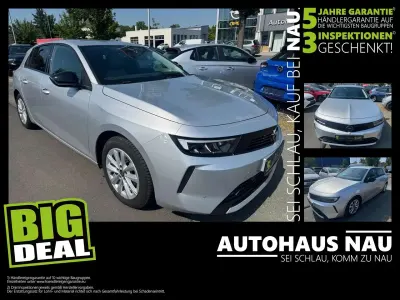 Gebraucht Opel Astra Elegance 131 PS (96 kW) 2023 Kristall silber Kleinwagen