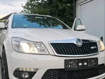 Gebraucht Skoda Octavia RS 200 PS (147 kW) 2010 Weiß Kombi