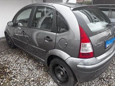 Grau Gebraucht 2008 Citroën C3 Comfort Kleinwagen | 888 € (Superpreis)