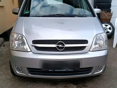 Używany Opel Meriva 101 KM (74 kW) 2003 Srebrny Minivan
