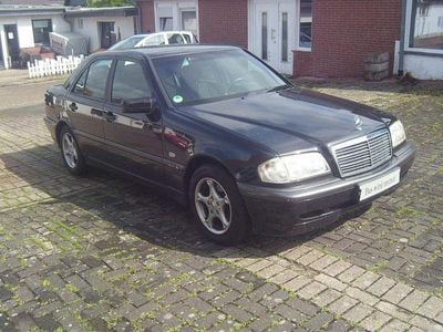 Mercedes C180