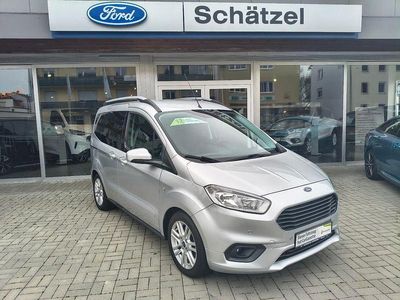 Gebraucht Ford Tourneo Courier Titanium 101 PS (74 kW) 2019 Silber Van / Kleinbus