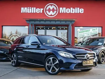 Używany Mercedes C300e Avantgarde 320 KM (235 kW) 2020 Niebieski Kombi
