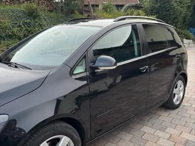 Gebraucht VW Golf Plus Cross Edition 102 PS (75 kW) 2010 Schwarz Kleinwagen