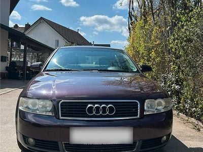 Używany Audi A4 130 KM (95 kW) 2001 Czerwony Sedan/Limuzyna