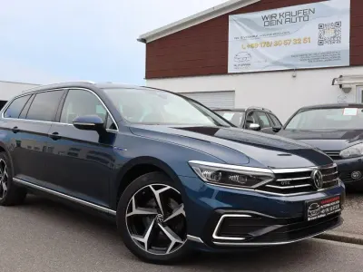 Gebraucht VW Passat GTE 156 PS (114 kW) 2020 Blau Kombi