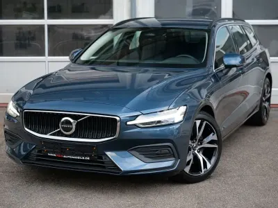 Gebraucht Volvo V60 Core 197 PS (144 kW) 2025 Blau Kombi