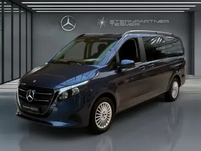 Usata Mercedes V220 163 CV (119 kW) 2024 Blu Monovolume