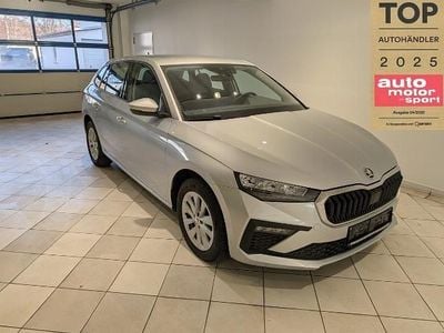 Silber Gebraucht 2024 Skoda Scala Kleinwagen | 20.999 € (Guter Preis)