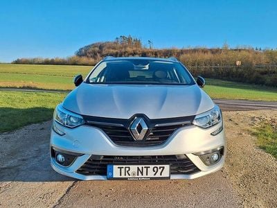 Gebraucht Renault Mégane IV LIMITED 159 PS (116 kW) 2020 Silber Limousine