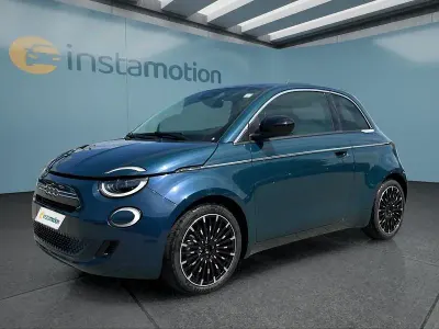 Neu Fiat 500 La Prima 65 PS (47 kW) 2026 Grün Kleinwagen