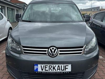 Second-hand VW Caddy Trendline 102 CP (75 kW) 2012 Gri Monovolum