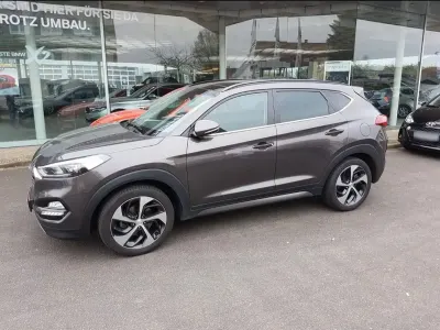 Gebraucht Hyundai Tucson 141 PS (103 kW) 2016 Braun SUV