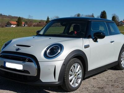 Second-hand Mini Cooper 135 kW (184 CP) 2022 Alb Hatchback