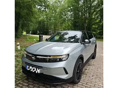Gebraucht Opel Grandland X 136 PS (100 kW) 2025 Silber SUV