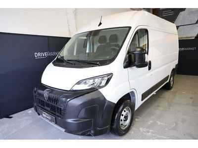 Gebraucht Peugeot Boxer 140 PS (102 kW) 2024 Weiß Van