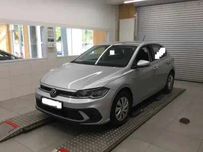 Gebraucht VW Polo Life 80 PS (58 kW) 2022 Silber Kleinwagen