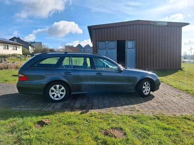 Second-hand Mercedes E220 170 CP (125 kW) 2008 Gri Break