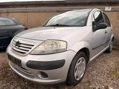 Gebraucht Citroën C3 73 PS (53 kW) 2002 Silber Kleinwagen