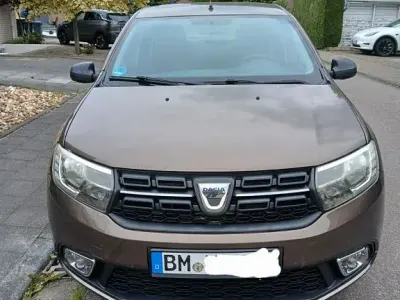 Gebraucht Dacia Sandero Ambiance 73 PS (53 kW) 2018 Braun Limousine