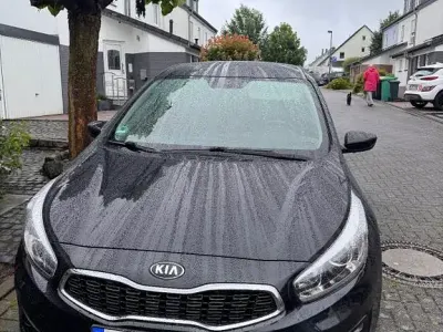 Gebraucht Kia Ceed Edition 7 99 PS (72 kW) 2016 Schwarz Kleinwagen