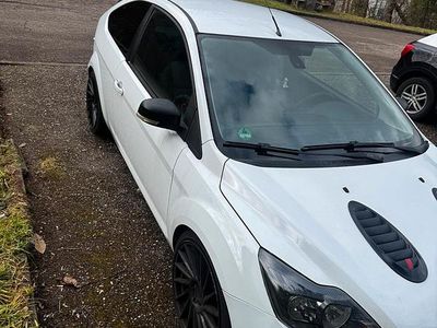 Gebraucht Ford Focus 125 PS (91 kW) 2010 Weiß Limousine