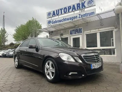 Gebraucht Mercedes E350 Avantgarde 231 PS (169 kW) 2010 Braun Limousine