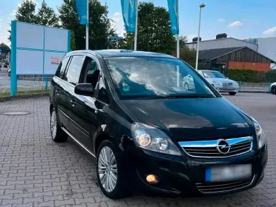 Gebraucht Opel Zafira 110 PS (80 kW) 2011 Schwarz Van / Kleinbus