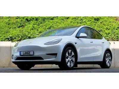 Gebraucht Tesla Model Y 378 kW (514 PS) 2024 Perlweiß metallic (metallic) SUV