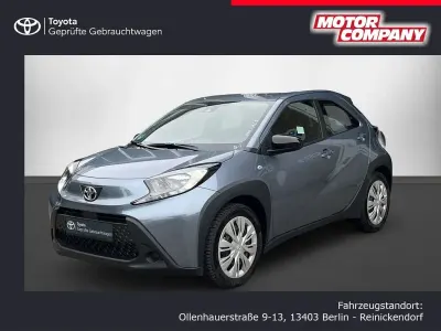 Gebraucht Toyota Aygo X Business Edition 72 PS (52 kW) 2024 Celestite grey metallic SUV