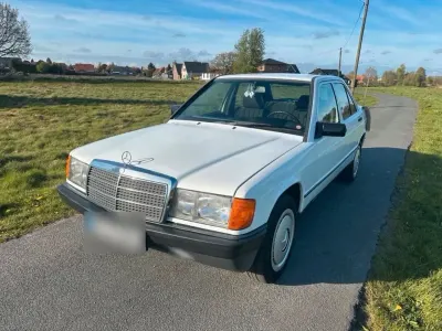 Gebraucht Mercedes 190 109 PS (80 kW) 1987 Weiß Limousine