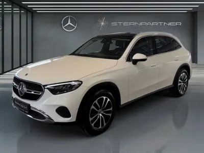 Używany Mercedes GLC220 Avantgarde 197 KM (144 kW) 2024 Biały SUV