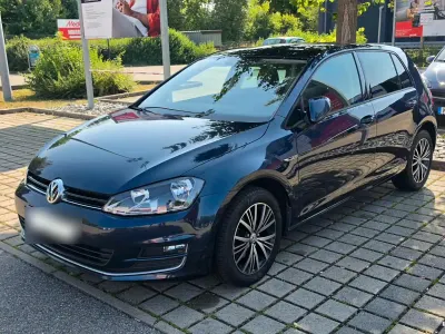 Gebraucht VW Golf VII 110 PS (80 kW) 2015 Blau Limousine