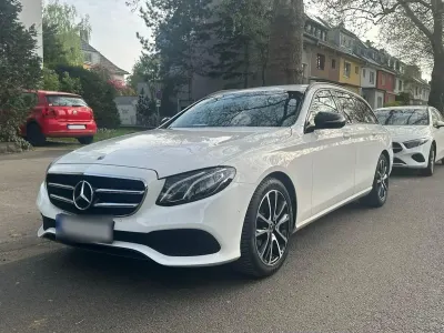 Second-hand Mercedes E200 Avantgarde 150 CP (110 kW) 2018 Alb Break