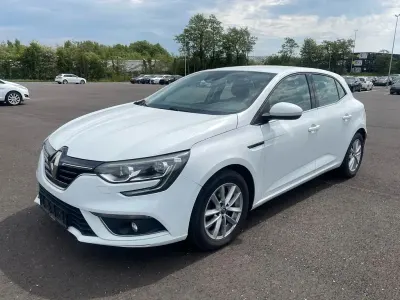 Gebraucht Renault Mégane 116 PS (85 kW) 2018 Weiß Limousine