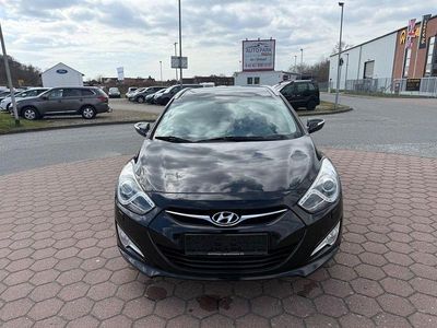 Gebraucht Hyundai i40 Style 136 PS (100 kW) 2013 Schwarz Kombi