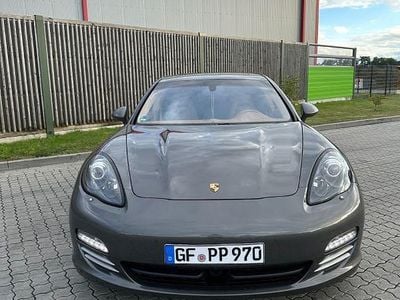 Gebraucht Porsche Panamera 400 PS (294 kW) 2013 Grau Kleinwagen