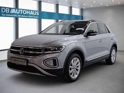 Second-hand VW T-Roc Style 150 CP (110 kW) 2024 Argintiu SUV